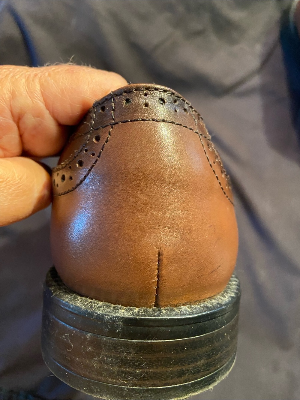 Chaps Men’s Brown Wingtip Dress Shoes size 10 M - Picture 3 of 6